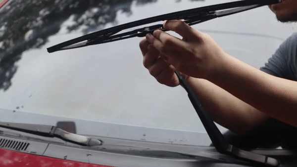 Tự thay thanh gạt nước tại nhà- Ảnh 9. Tự thay thanh gạt nước tại nhà- Ảnh 9.