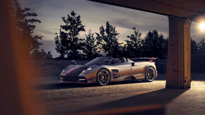 Pagani Huayra Roadster BC - siêu phẩm mui trần giá 3,4 triệu USD