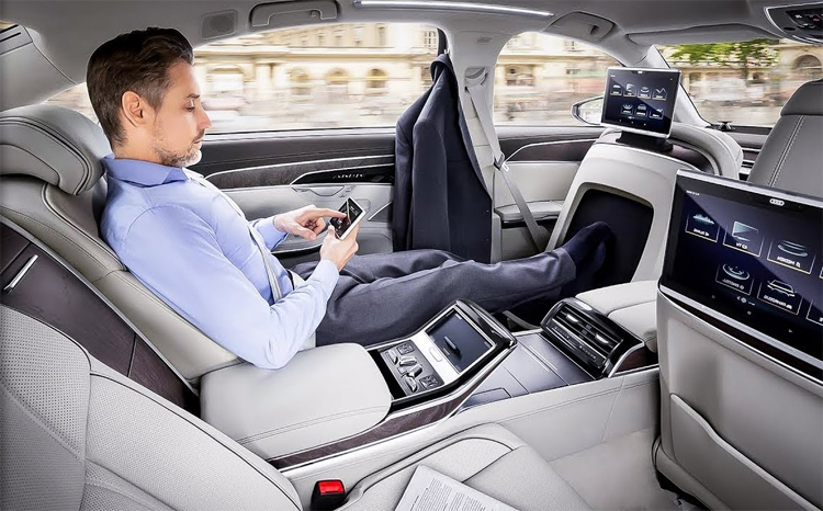 10 nội thất tiện nghi nhất trên xe sang - 4