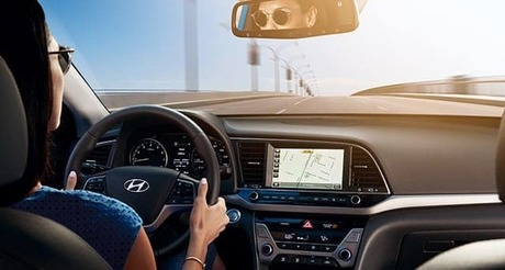 Khách được trả 50 USD khi lái thử xe Hyundai