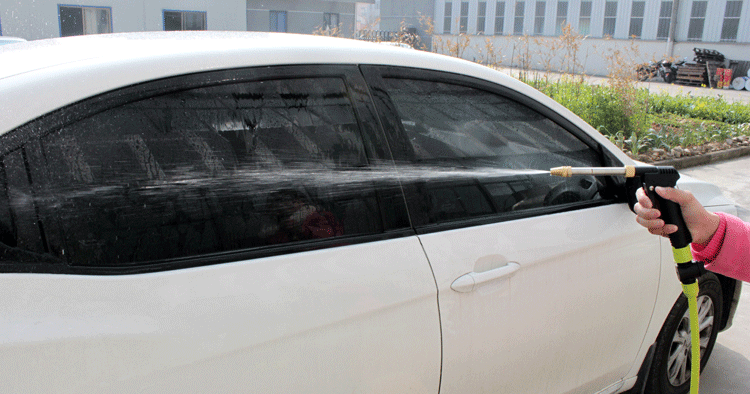 9 điều cần lưu ý để lái xe an toàn vào ban đêm - Vệ sinh đèn, kính và gương (camera) 9 điều cần lưu ý để lái xe an toàn vào ban đêm - Vệ sinh đèn, kính và gương (camera)