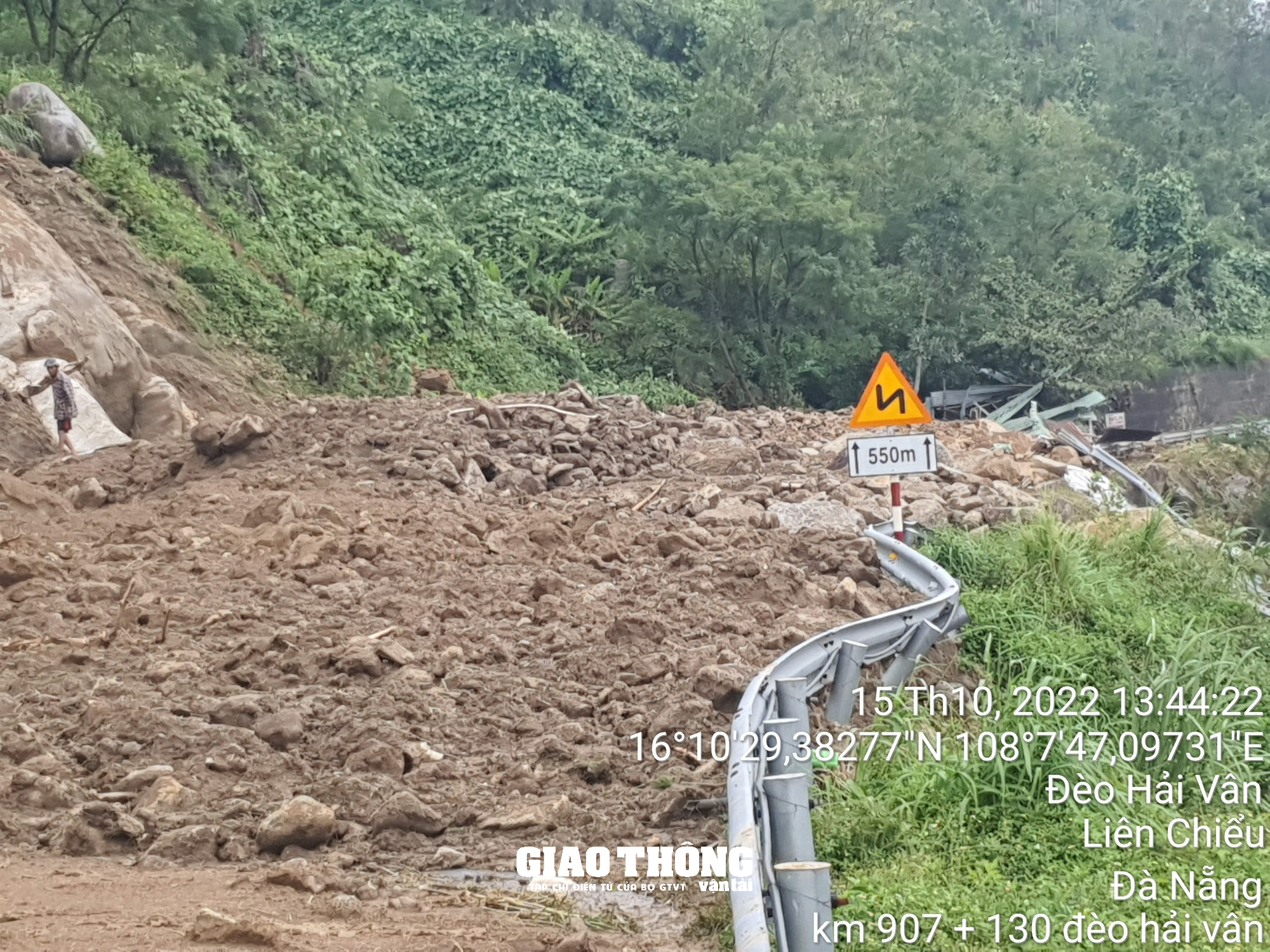 Sạt lở các tuyến đường trọng yếu ở Đà Nẵng, Quảng Nam: Kết quả khắc phục thế nào? - Ảnh 11. Sạt lở các tuyến đường trọng yếu ở Đà Nẵng, Quảng Nam: Kết quả khắc phục thế nào? - Ảnh 11.