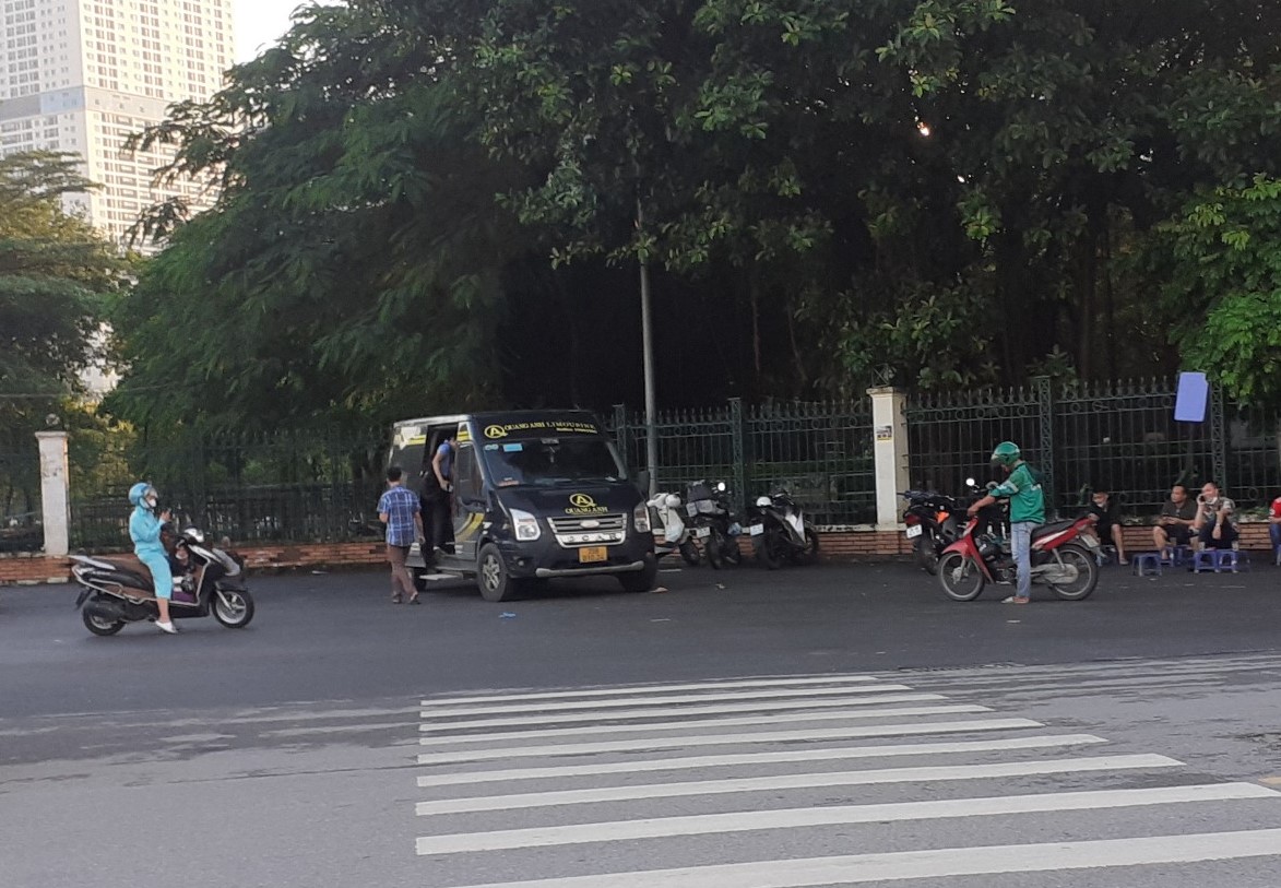 Bài cuối: Do buông lỏng kiểm tra, xử lý xe Limousine trá hình xe hợp đồng - Ảnh 2. Bài cuối: Do buông lỏng kiểm tra, xử lý xe Limousine trá hình xe hợp đồng - Ảnh 2.