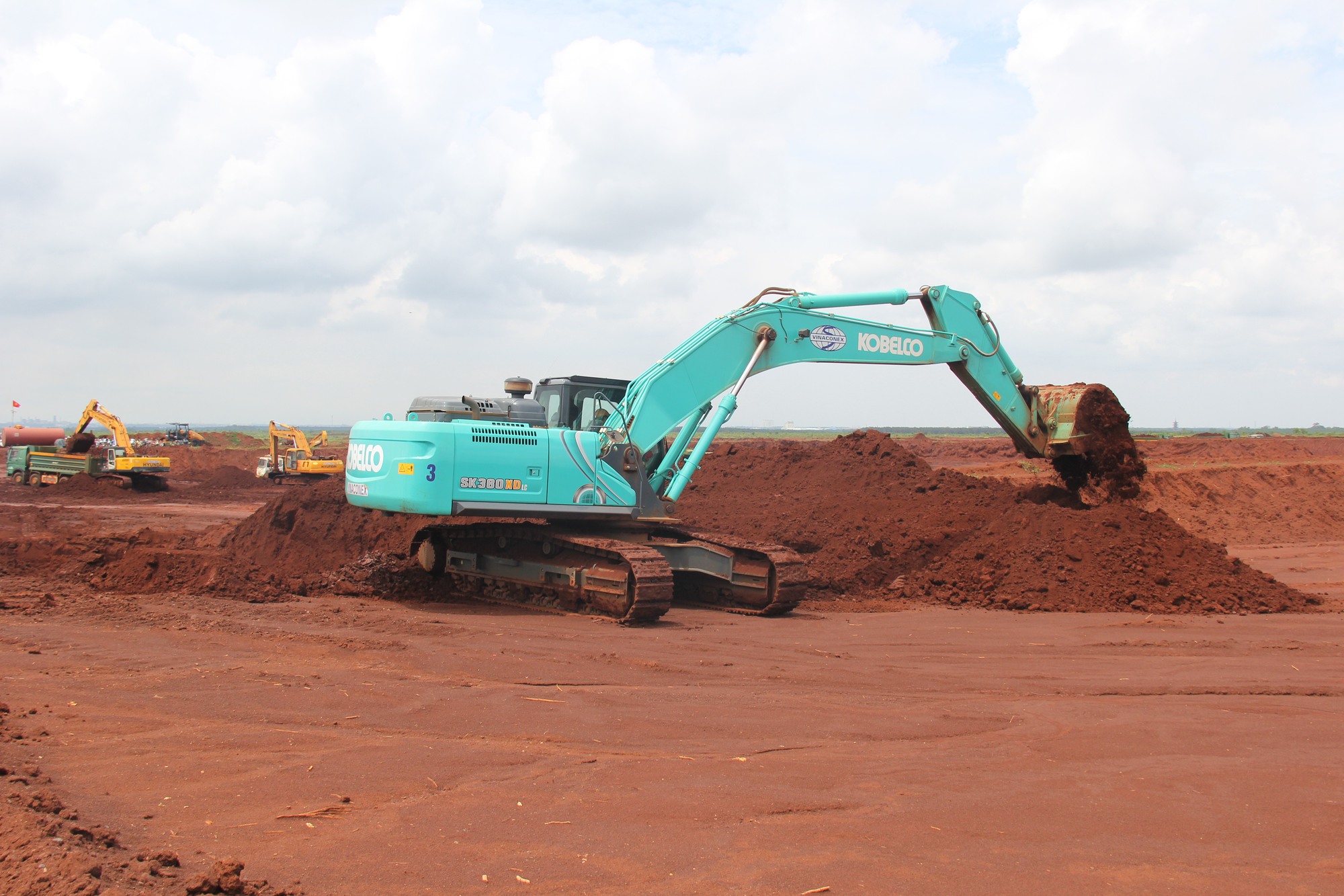 Chủ tịch Quốc hội: "Dự án sân bay Long Thành phải hoàn thành vượt tiến độ" - Ảnh 3. Chủ tịch Quốc hội: "Dự án sân bay Long Thành phải hoàn thành vượt tiến độ" - Ảnh 3.