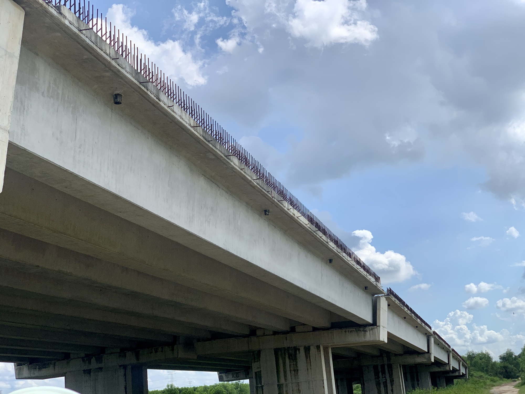 Chủ tịch Quốc hội Vương Đình Huệ chỉ đạo đẩy nhanh tiến độ cao tốc Lức - Long Thành  - Ảnh 2.