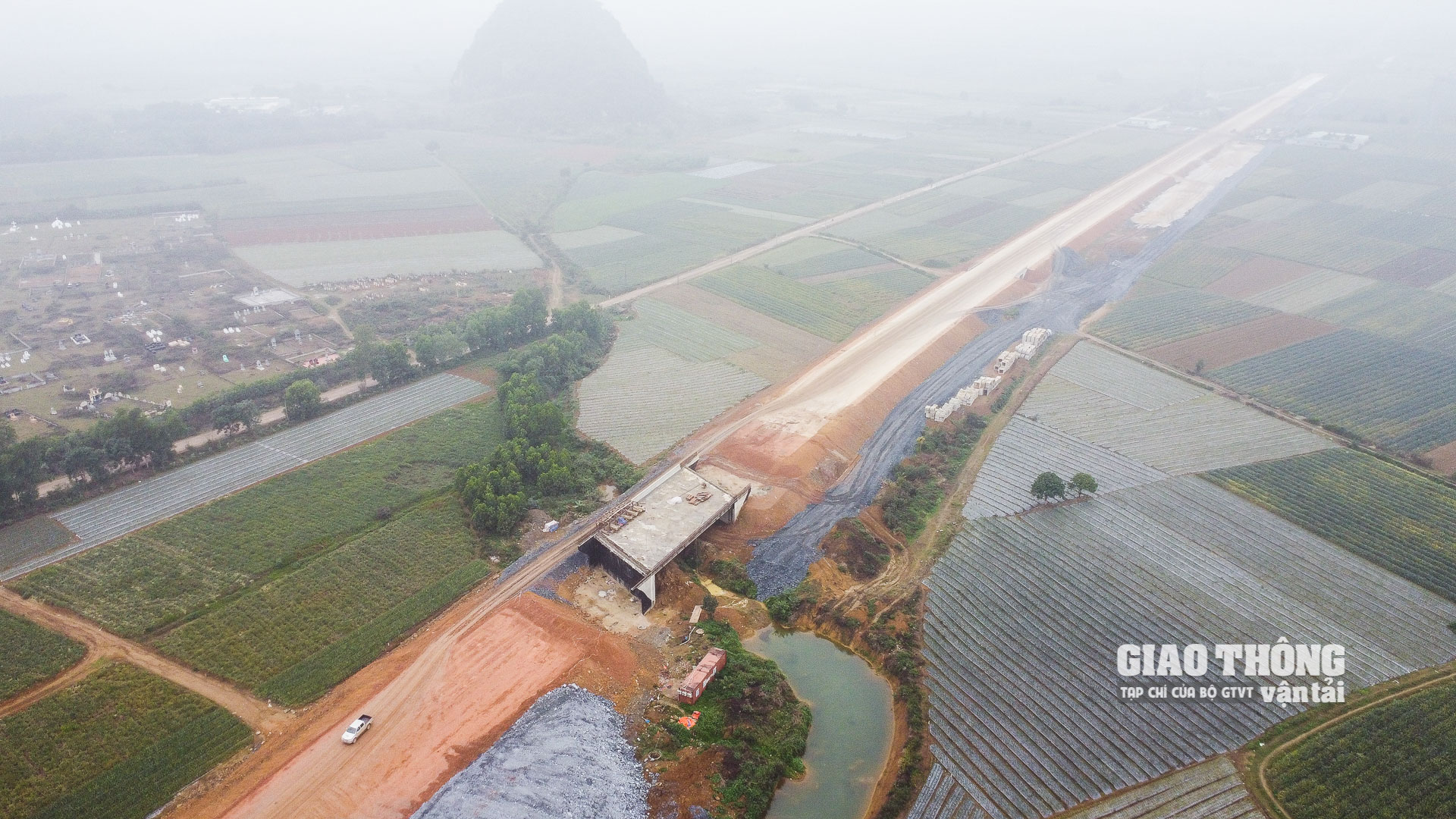 Bộ GTVT giải ngân 30.134 tỷ đồng trong 10 tháng đầu năm 2022 - Ảnh 2.