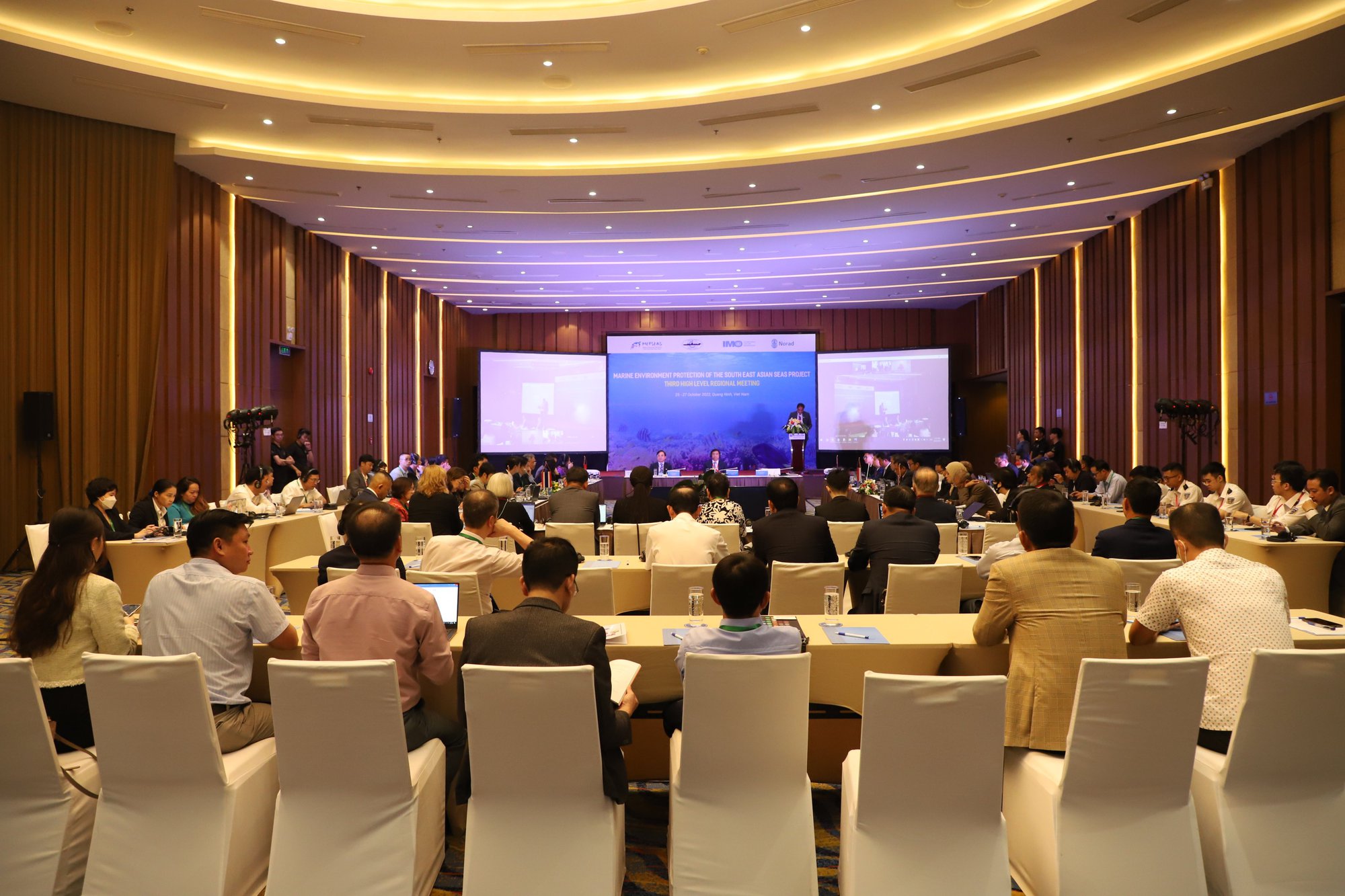 Cam kết hành động để bảo vệ môi trường biển khu vực ASEAN
- Ảnh 2. Cam kết hành động để bảo vệ môi trường biển khu vực ASEAN
- Ảnh 2.