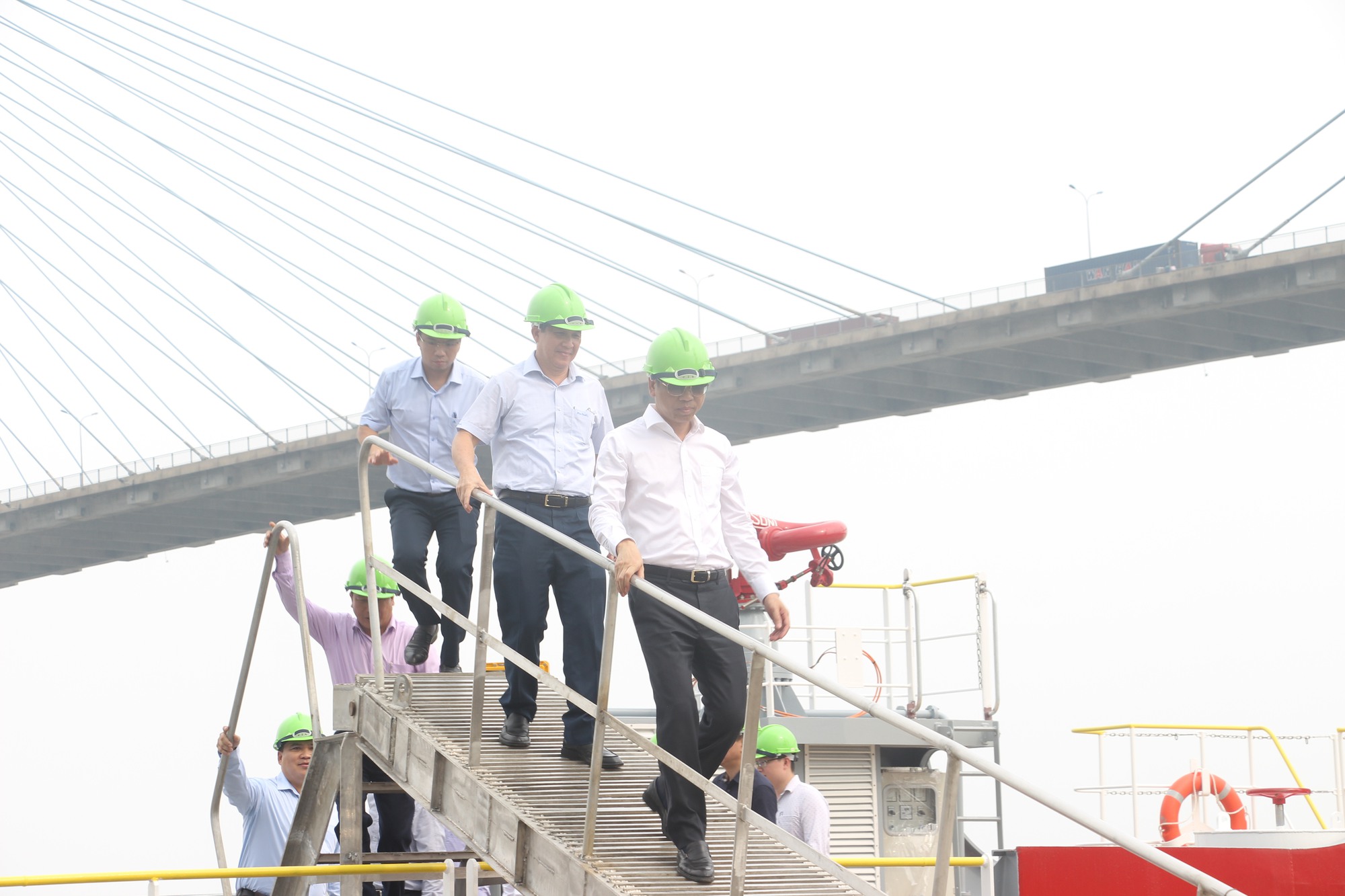 Doanh nghiệp đóng tàu tại TP.HCM "gồng mình" tìm đơn hàng - Ảnh 3.