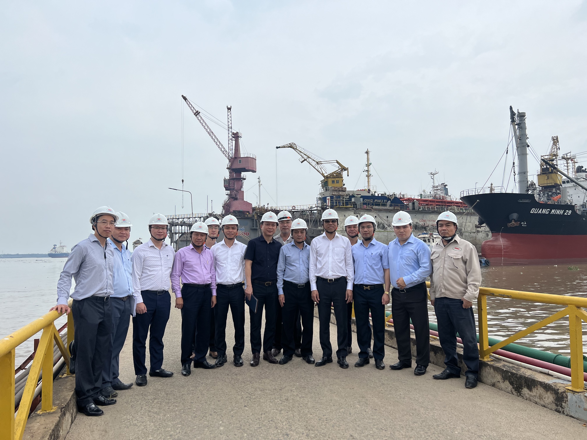 Doanh nghiệp đóng tàu tại TP.HCM "gồng mình" tìm đơn hàng - Ảnh 5.