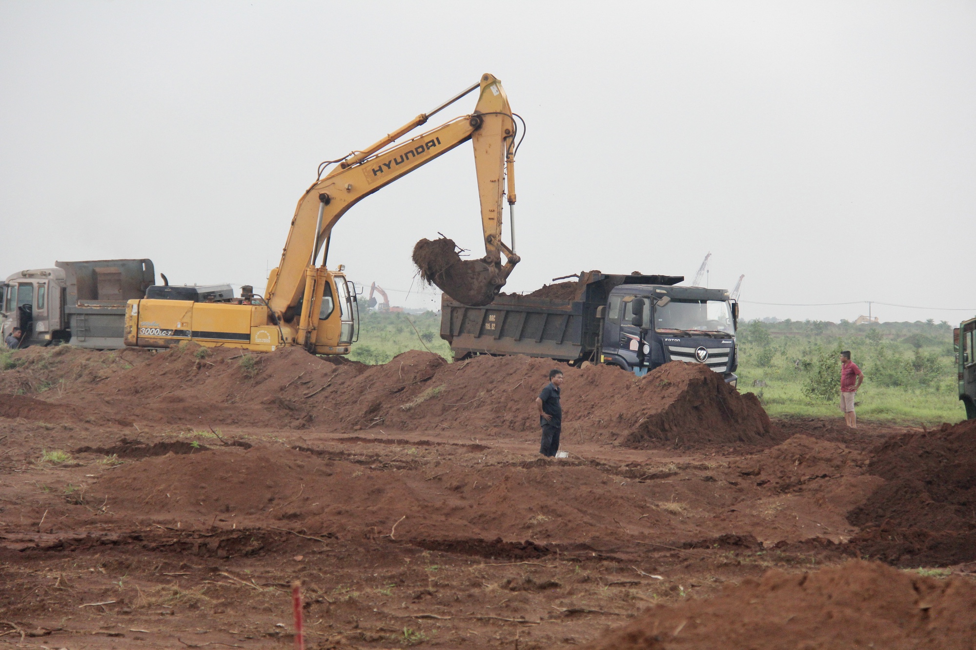 Nhiều hộ dân chưa tháo dỡ nhà cửa bàn giao mặt bằng dự án sân bay Long Thành - Ảnh 2. Nhiều hộ dân chưa tháo dỡ nhà cửa bàn giao mặt bằng dự án sân bay Long Thành - Ảnh 2.