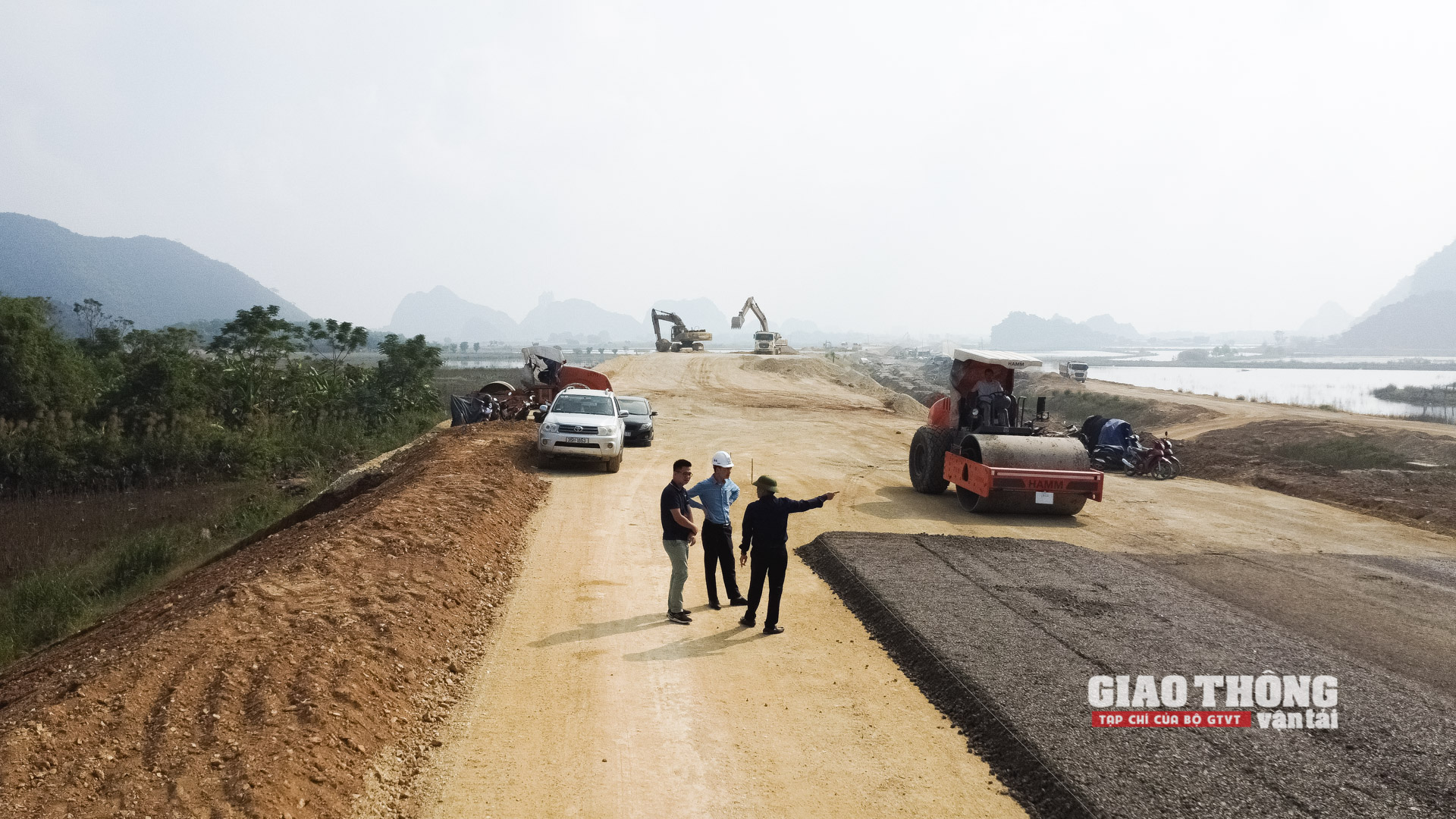 Chùm ảnh: Tận thấy các nhà thầu "dàn trận" thi công cao tốc Mai Sơn - QL45 - Ảnh 5. Chùm ảnh: Tận thấy các nhà thầu "dàn trận" thi công cao tốc Mai Sơn - QL45 - Ảnh 5.