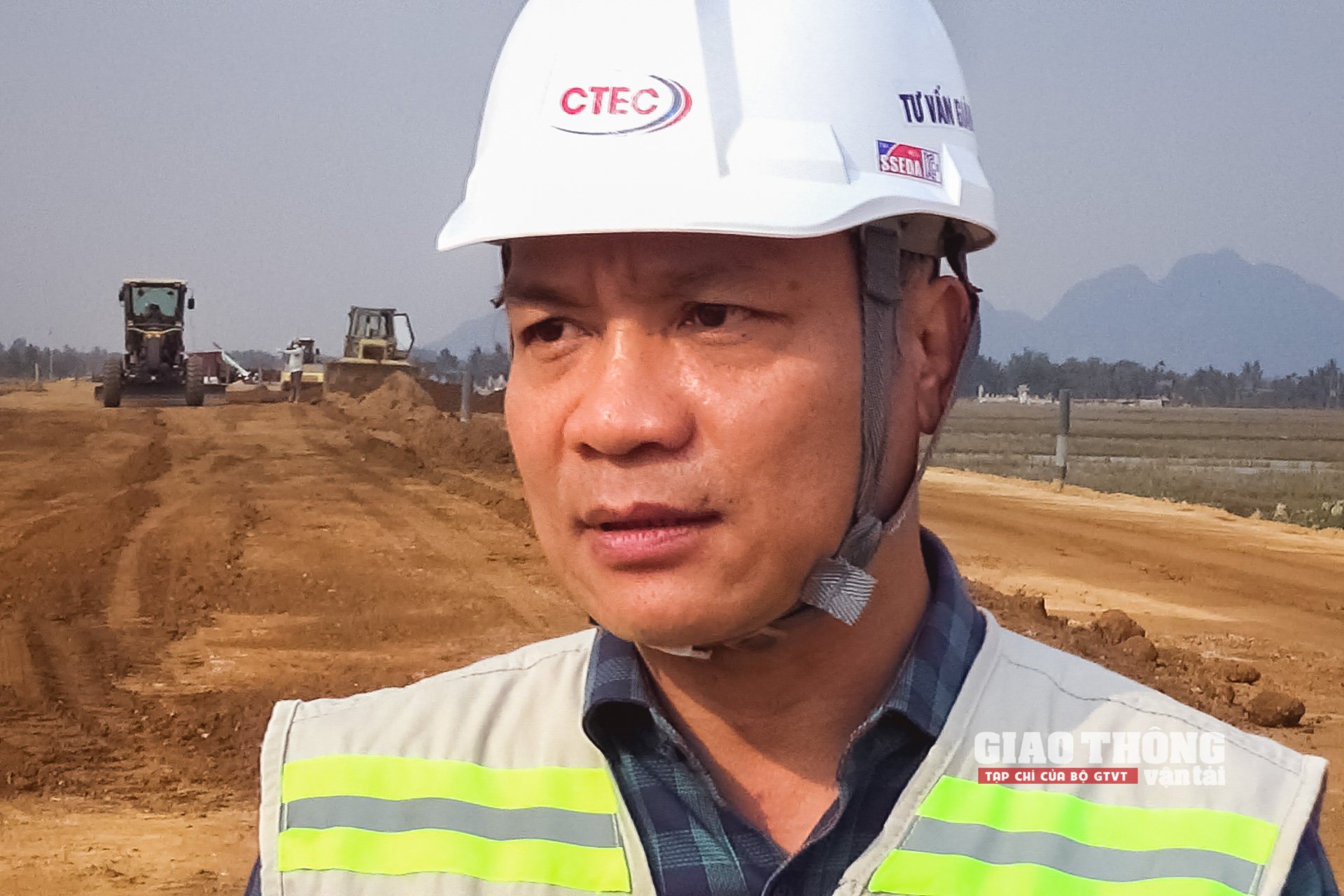 Phóng sự ảnh: Đua tiến độ thi công cao tốc Bắc - Nam qua Thanh Hóa - Ảnh 12.