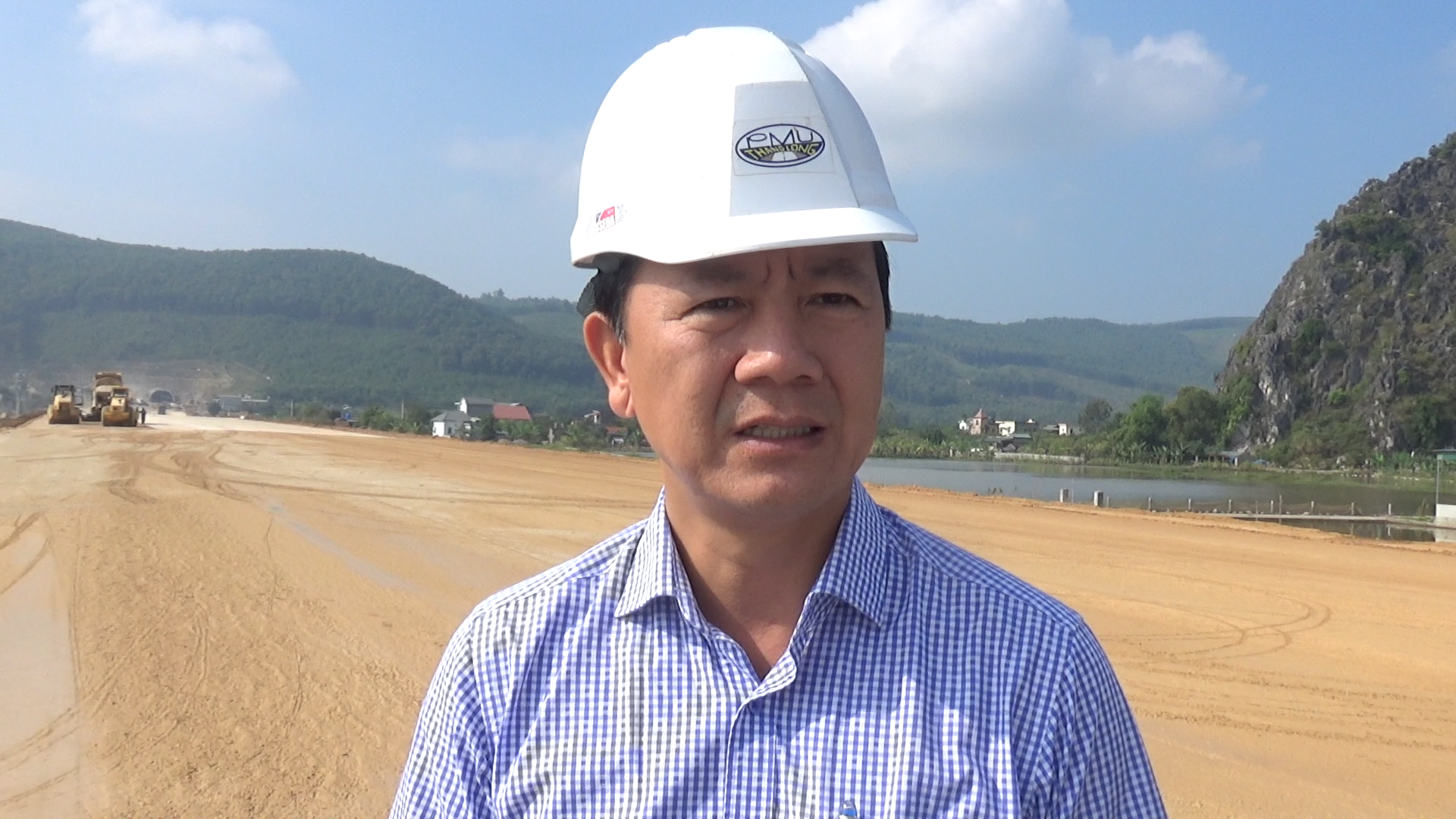 Chùm ảnh: Cận cảnh thi công hầm Thung Thi không quản ngày đêm - Ảnh 14. Chùm ảnh: Cận cảnh thi công hầm Thung Thi không quản ngày đêm - Ảnh 14.