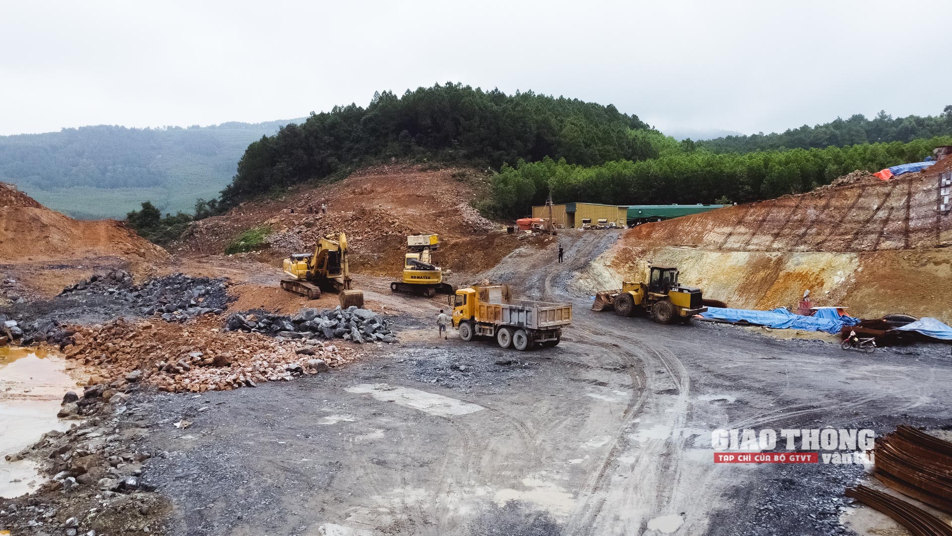 Phóng sự ảnh: Khởi sắc công trường cao tốc Diễn Châu - Bãi Vọt - Ảnh 20.