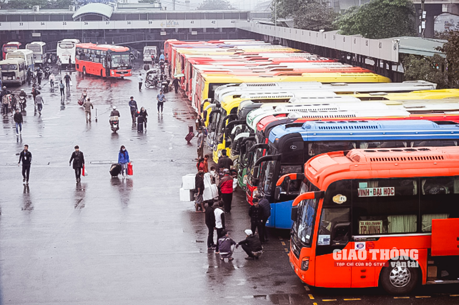 Bộ GTVT mở cao điểm chống buôn lậu, hàng giả dịp cuối năm - Ảnh 2.