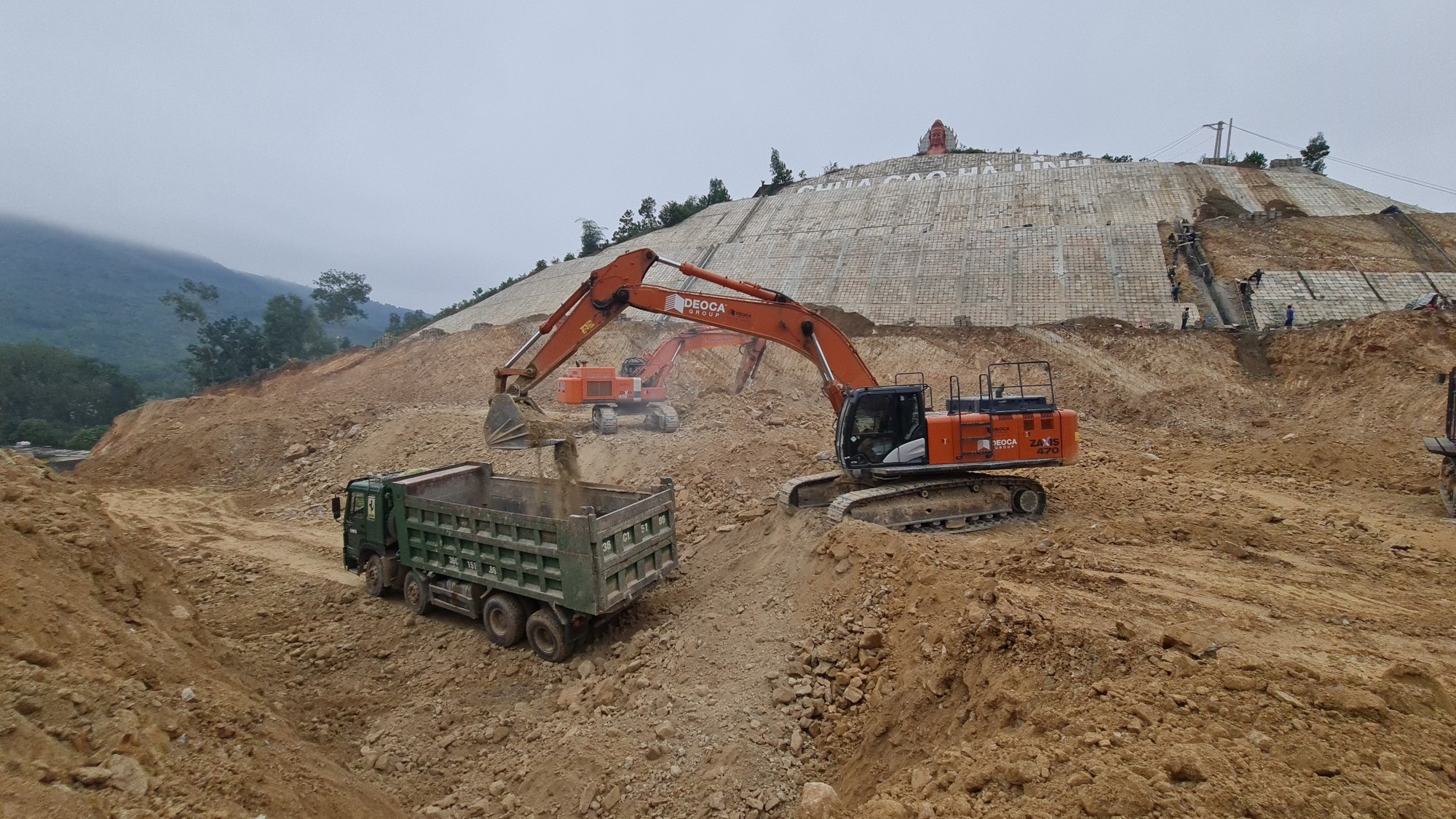 Đèo Cả dồn lực "giải cứu" gói thầu XL12, cao tốc Mai Sơn - QL45 - Ảnh 5. Đèo Cả dồn lực "giải cứu" gói thầu XL12, cao tốc Mai Sơn - QL45 - Ảnh 5.