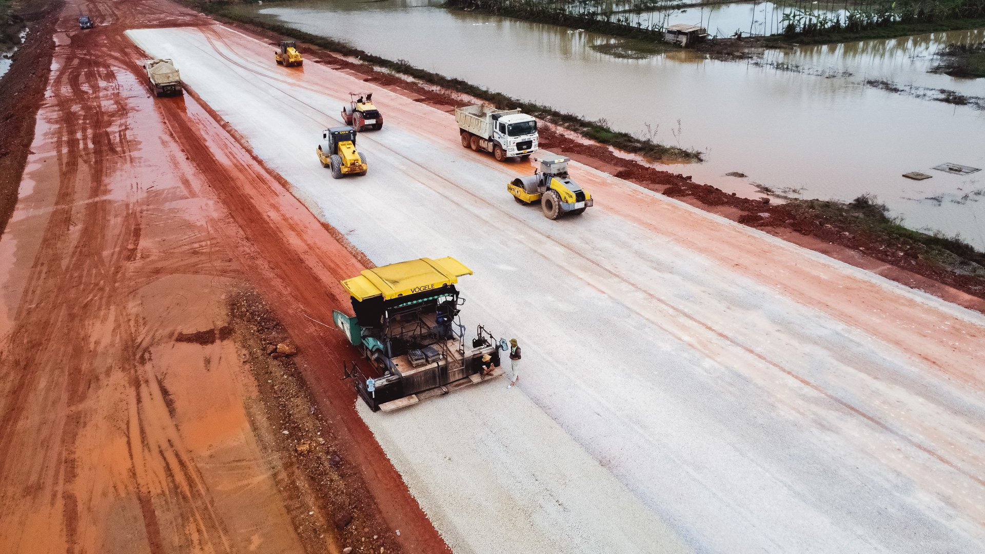 Đèo Cả dồn lực "giải cứu" gói thầu XL12, cao tốc Mai Sơn - QL45 - Ảnh 2. Đèo Cả dồn lực "giải cứu" gói thầu XL12, cao tốc Mai Sơn - QL45 - Ảnh 2.