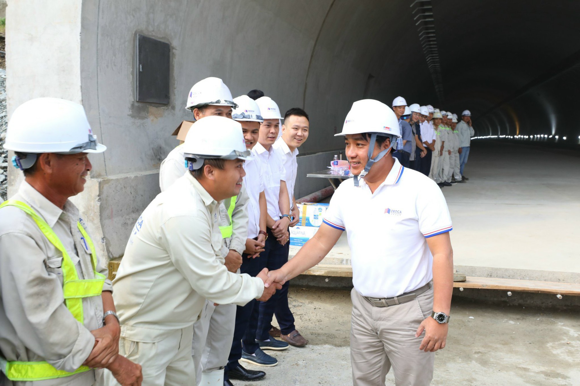 Đèo Cả dồn lực "giải cứu" gói thầu XL12, cao tốc Mai Sơn - QL45 - Ảnh 1. Đèo Cả dồn lực "giải cứu" gói thầu XL12, cao tốc Mai Sơn - QL45 - Ảnh 1.