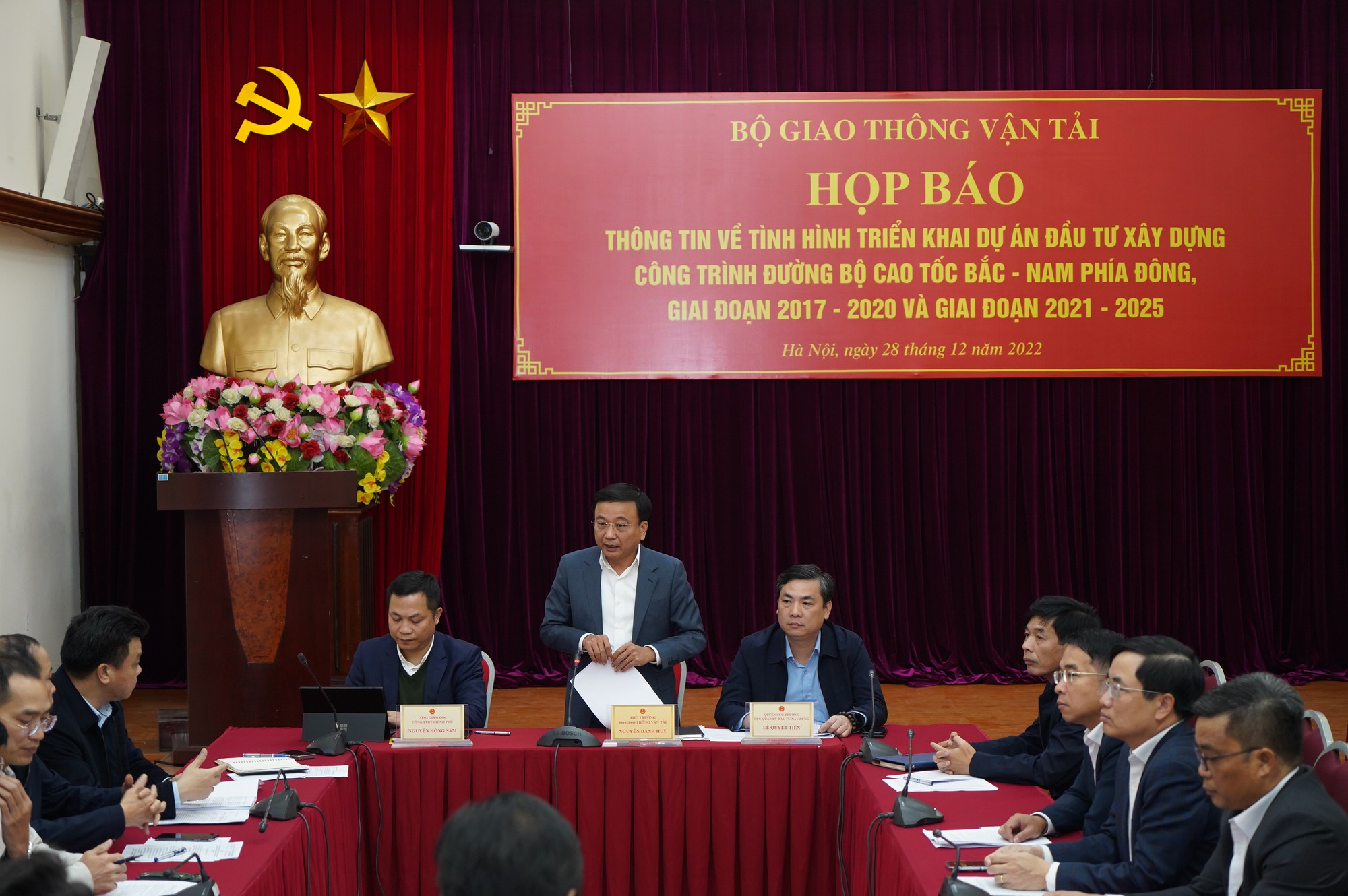 Khởi công đồng loạt toàn bộ 12 cao tốc trong ngày đầu năm 2023 - Ảnh 2.