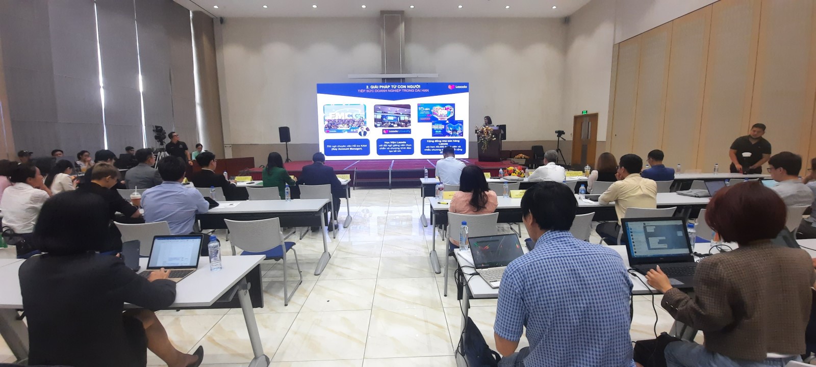 “Thương mại điện tử - Xu thế phát triển bền vững” - Ảnh 1. “Thương mại điện tử - Xu thế phát triển bền vững” - Ảnh 1.