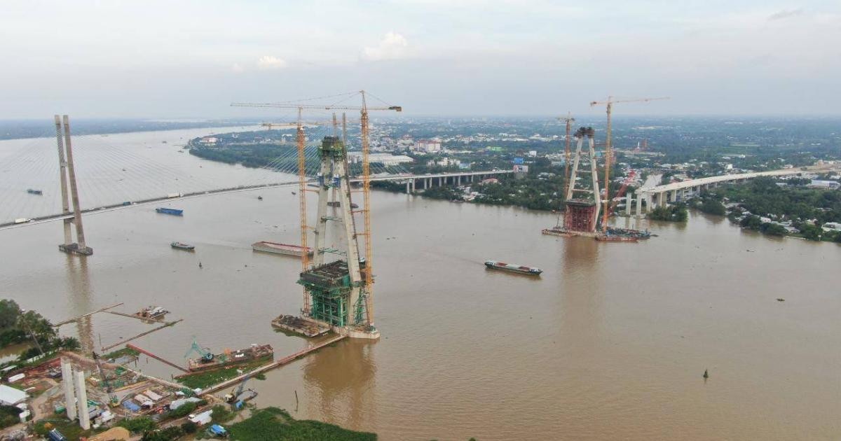 Ảnh: Xem hai nhà thầu lớn làm đường trên cao đẹp nhất Hà Nội - Ảnh 20. Ảnh: Xem hai nhà thầu lớn làm đường trên cao đẹp nhất Hà Nội - Ảnh 20.