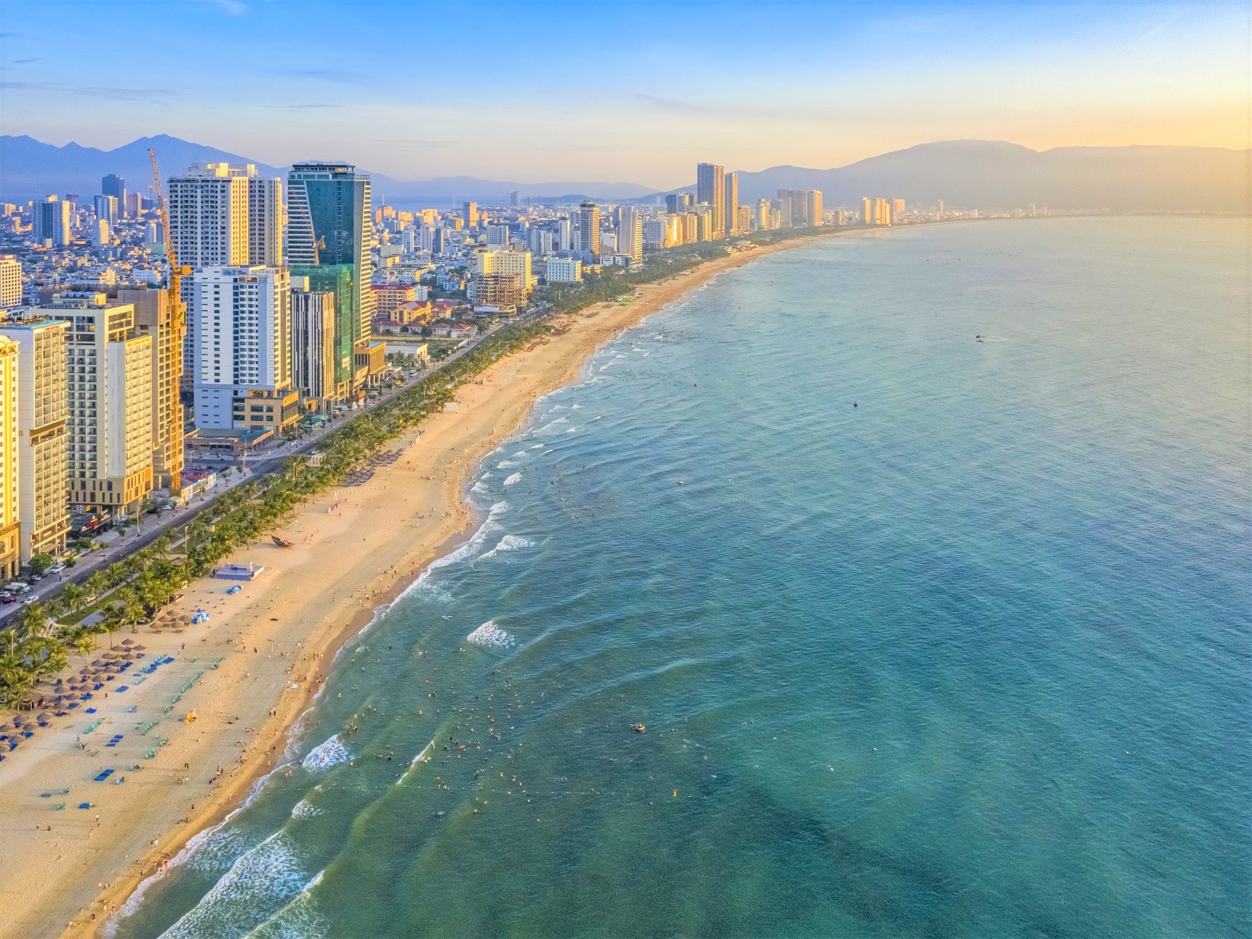 TS. Võ Trí Thành: Gỡ nút thắt để Đà Nẵng vừa đáng đến, vừa đáng sống  - Ảnh 3.