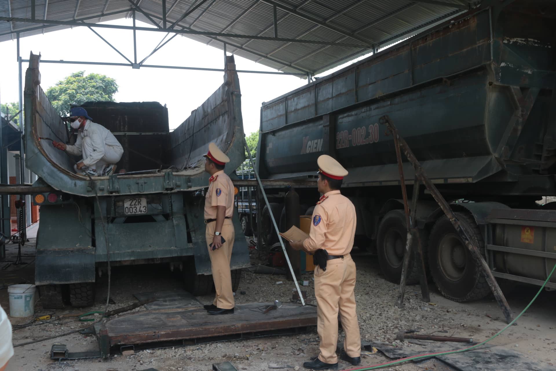 CSGT toàn quốc bảo đảm trật tự ATGT dịp Lễ 2/9 - Ảnh 3. CSGT toàn quốc bảo đảm trật tự ATGT dịp Lễ 2/9 - Ảnh 3.