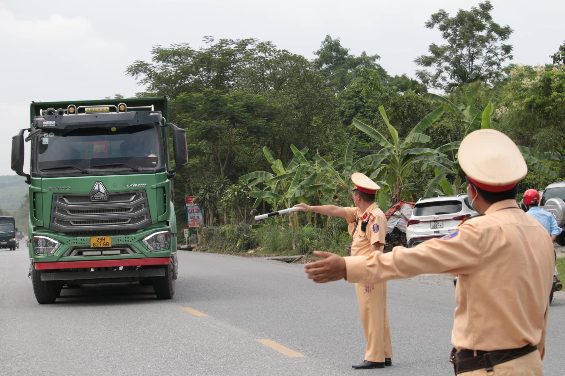 CSGT toàn quốc bảo đảm trật tự ATGT dịp Lễ 2/9 - Ảnh 1. CSGT toàn quốc bảo đảm trật tự ATGT dịp Lễ 2/9 - Ảnh 1.