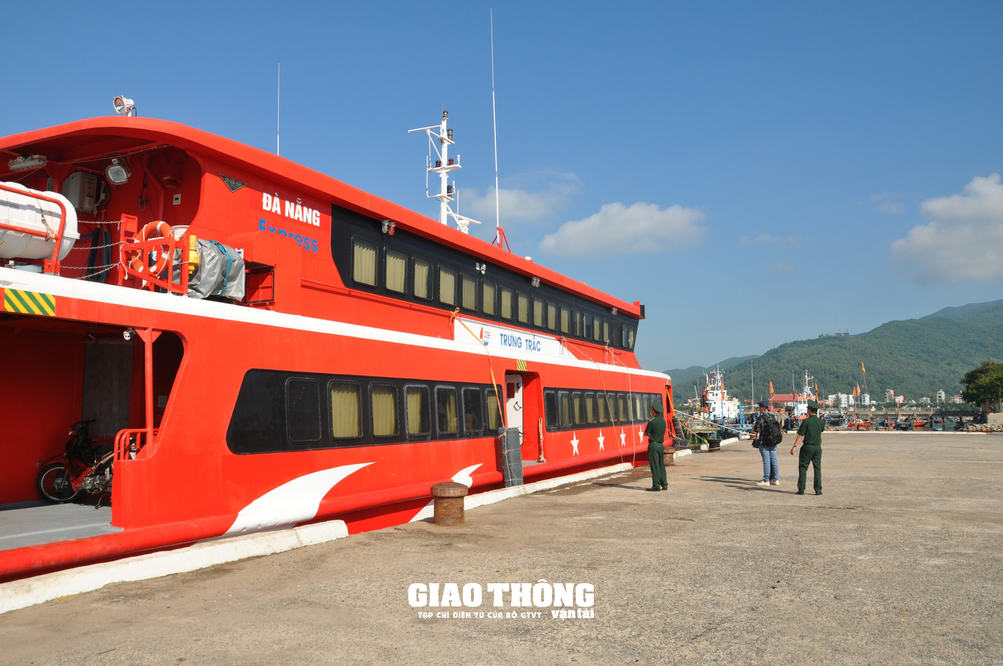 Tàu cao tốc Đà Nẵng-Lý Sơn đổi bến cảng: Đơn vị khai thác nói gì? - Ảnh 3.