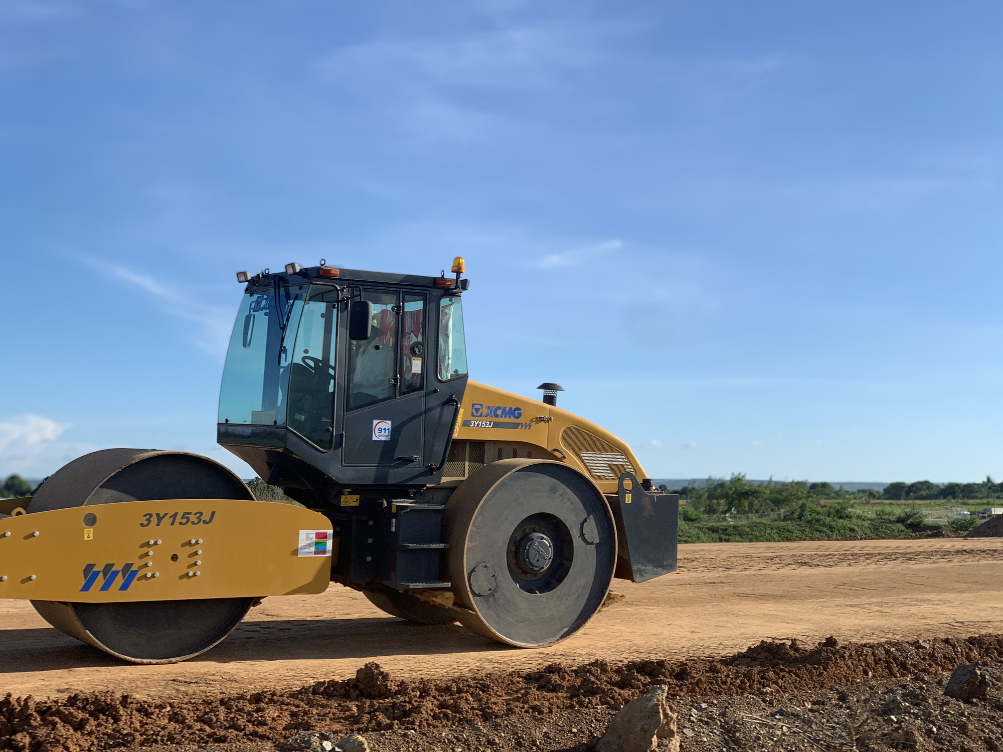 Tháo gỡ khó khăn cho các nhà thầu thi công cao tốc Vĩnh Hảo - Phan Thiết - Ảnh 3. Tháo gỡ khó khăn cho các nhà thầu thi công cao tốc Vĩnh Hảo - Phan Thiết - Ảnh 3.