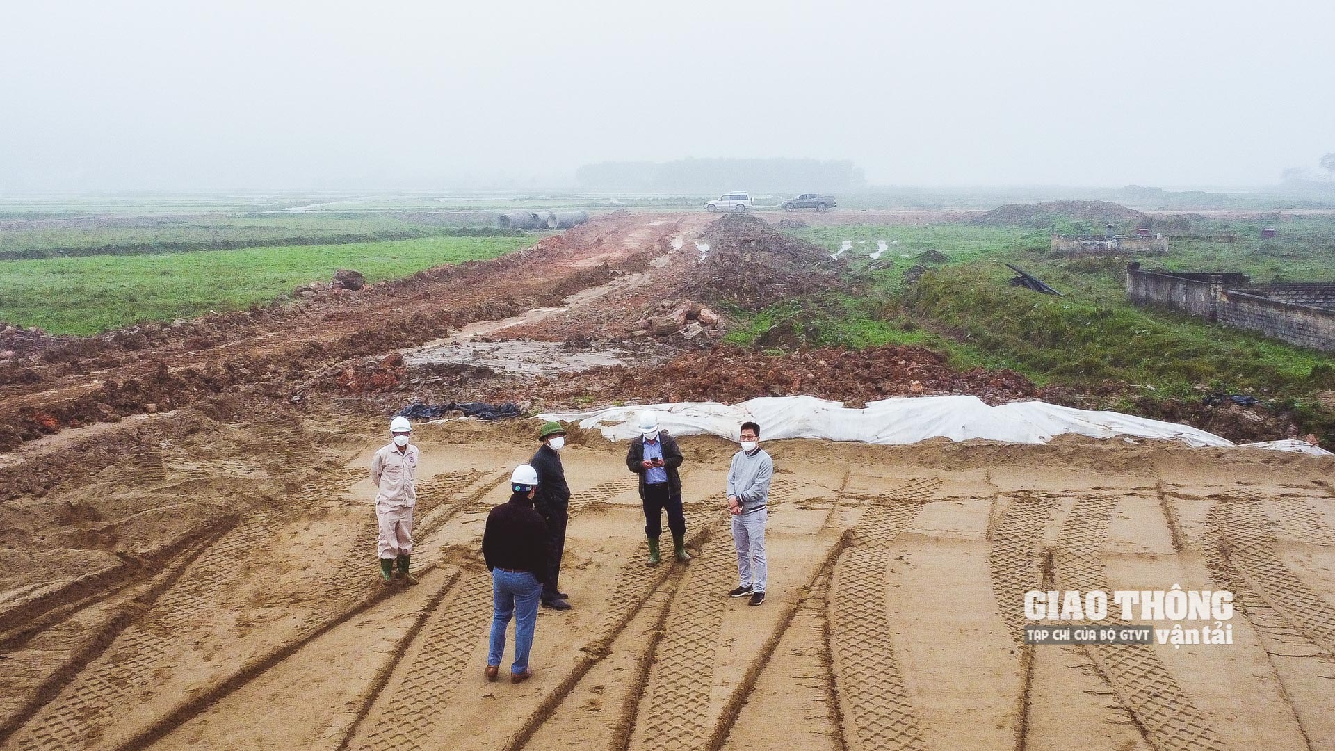 Công trường thi công cao tốc Diễn Châu - Bãi Vọt