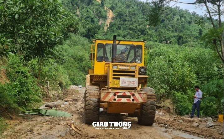 Quảng Nam: Các tuyến QL đã thông xe, riêng QL14D sẽ thông tuyến trước 30/9 - Ảnh 6.