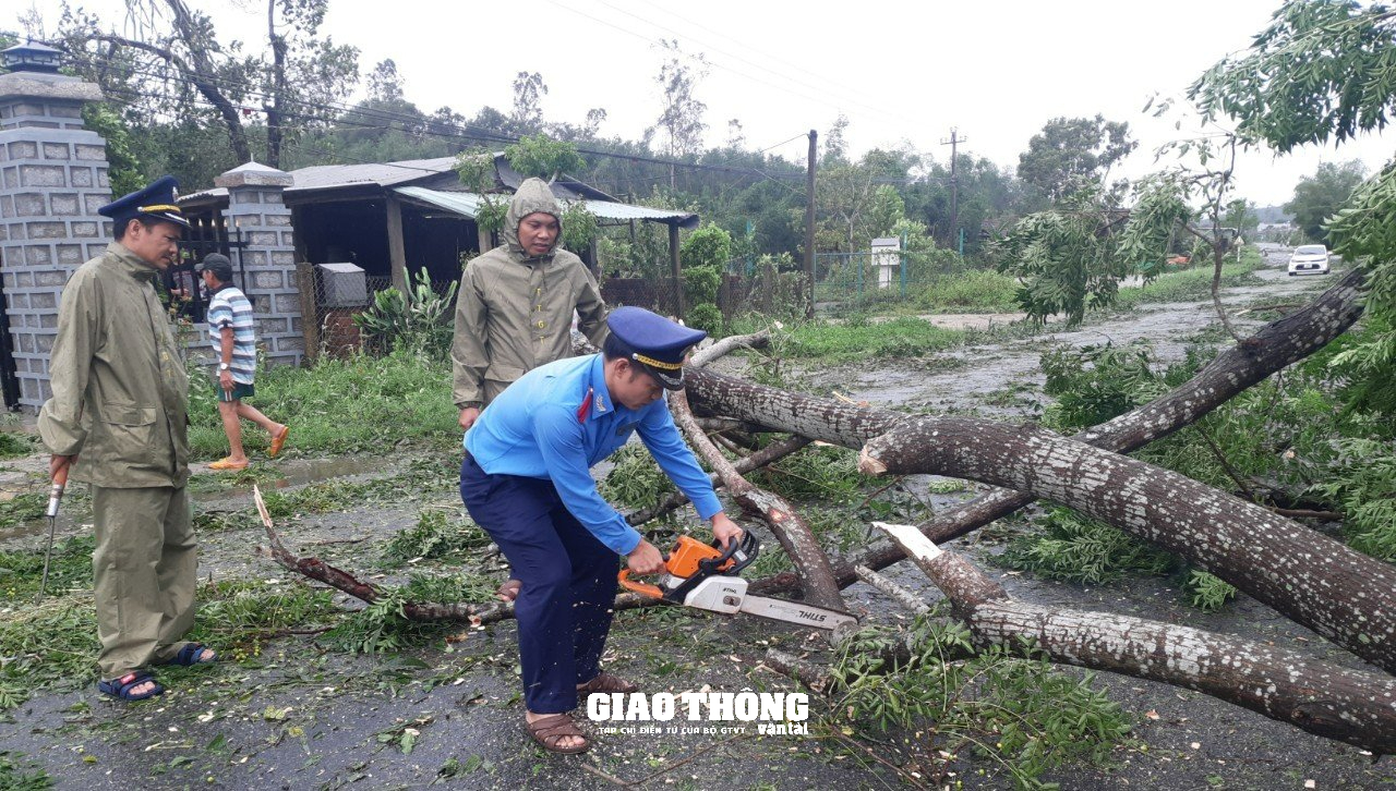 Quảng Nam: Các tuyến QL đã thông xe, riêng QL14D sẽ thông tuyến trước 30/9 - Ảnh 5.