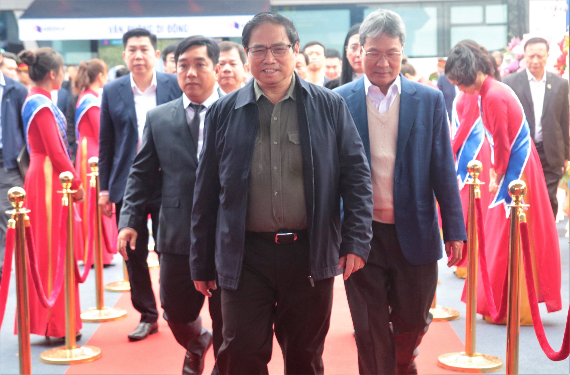 Trực tiếp: Khởi công Dự án cao tốc Bắc - Nam giai đoạn 2021-2025 - Ảnh 2.