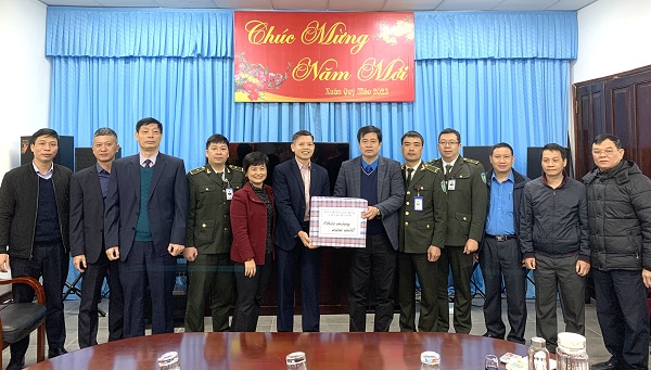 Công Đoàn GTVT Việt chúc tết người lao động các đơn đang trực Tết  - Ảnh 9.