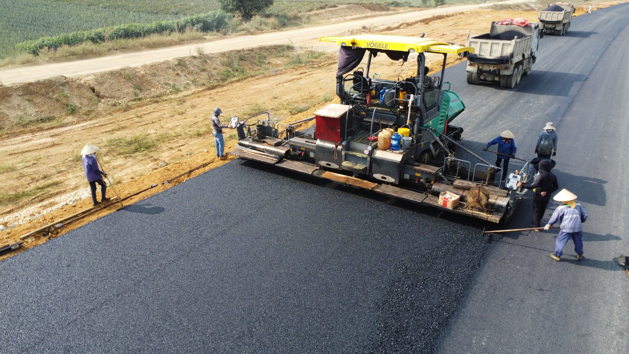 Toàn cảnh 3 dự án cao tốc Bắc - Nam chuẩn bị hoàn thành - Ảnh 1.