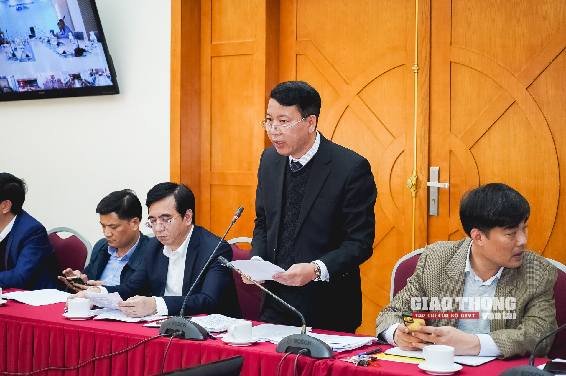 Đầu năm 2023, vận tải tiếp đà tăng trưởng, TNGT giảm sâu - Ảnh 2.