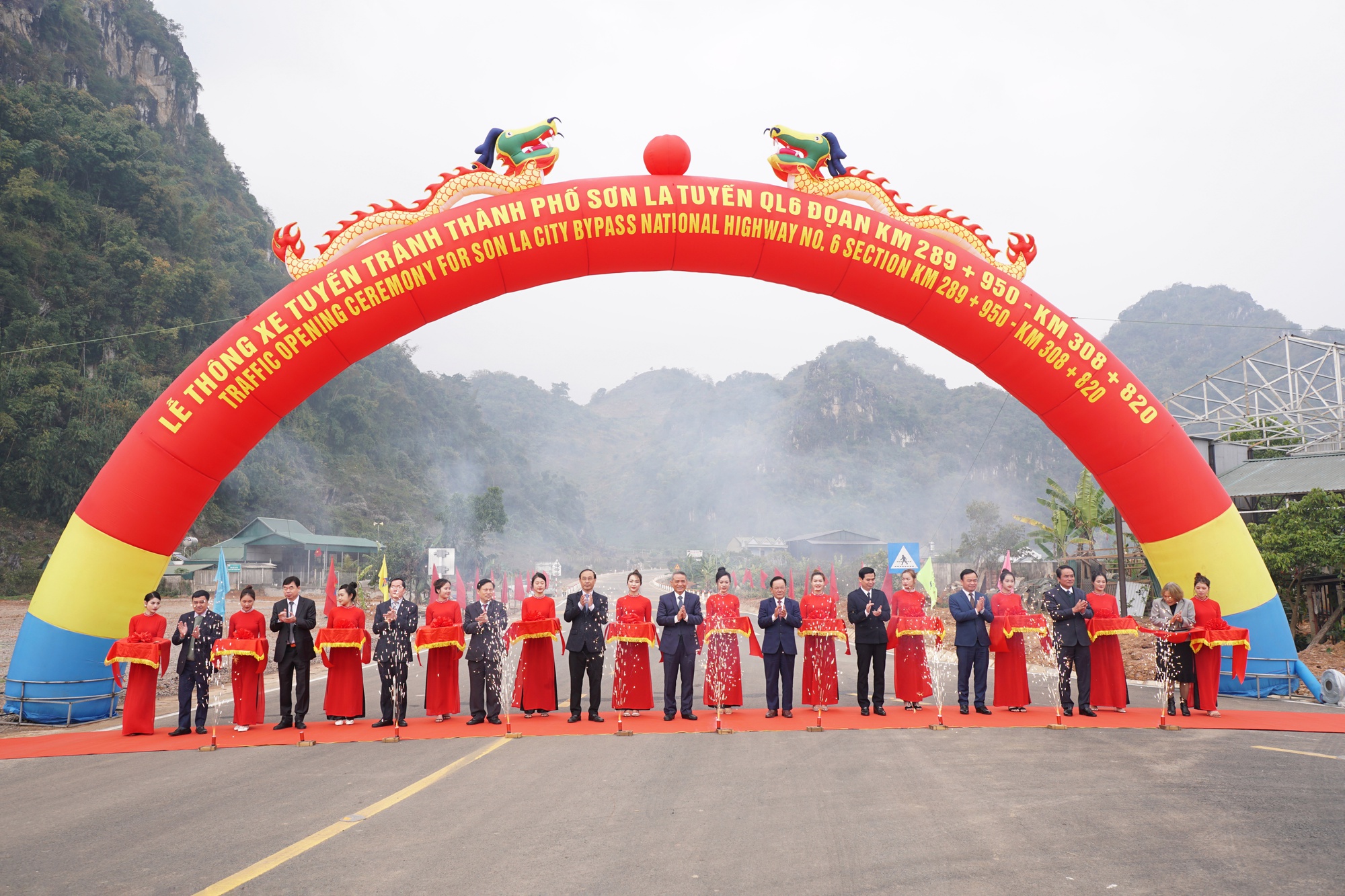 Tuyến tránh TP. Sơn La chính thức khánh thành sau 14 tháng thi công - Ảnh 3.