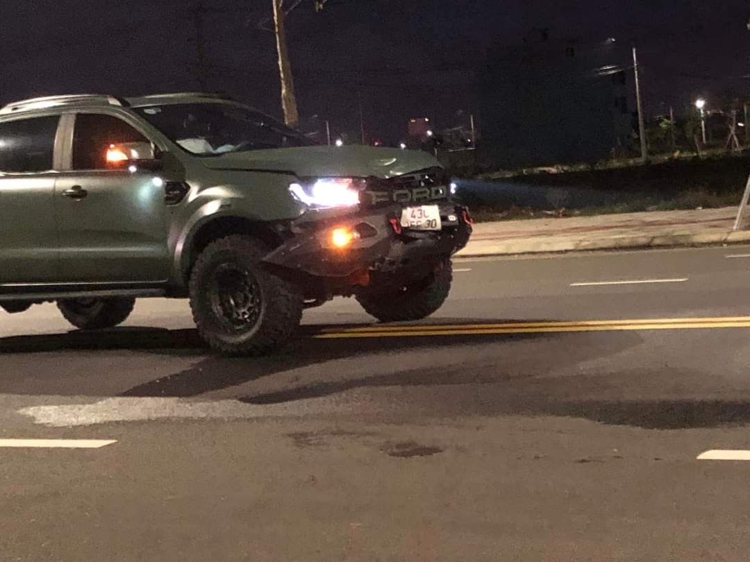 Khởi tố tài xế xe bán tải tông 3 người tử vong ở Đà Nẵng - Ảnh 2.