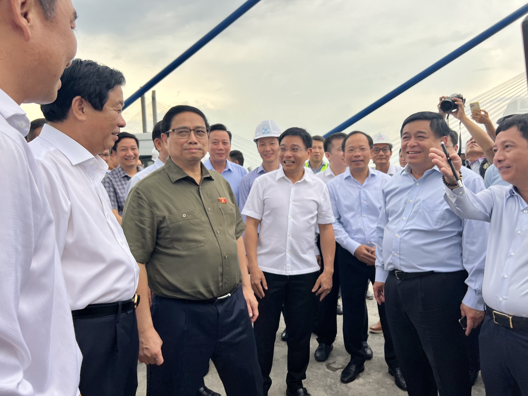 Hợp long cầu Mỹ Thuận 2 - Ảnh 1. Hợp long cầu Mỹ Thuận 2 - Ảnh 1.