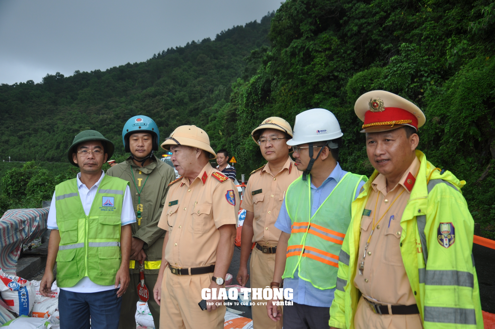 Đà Nẵng linh hoạt tổ chức giao thông, đảm bảo hoạt động dân sinh, du lịch - Ảnh 7.