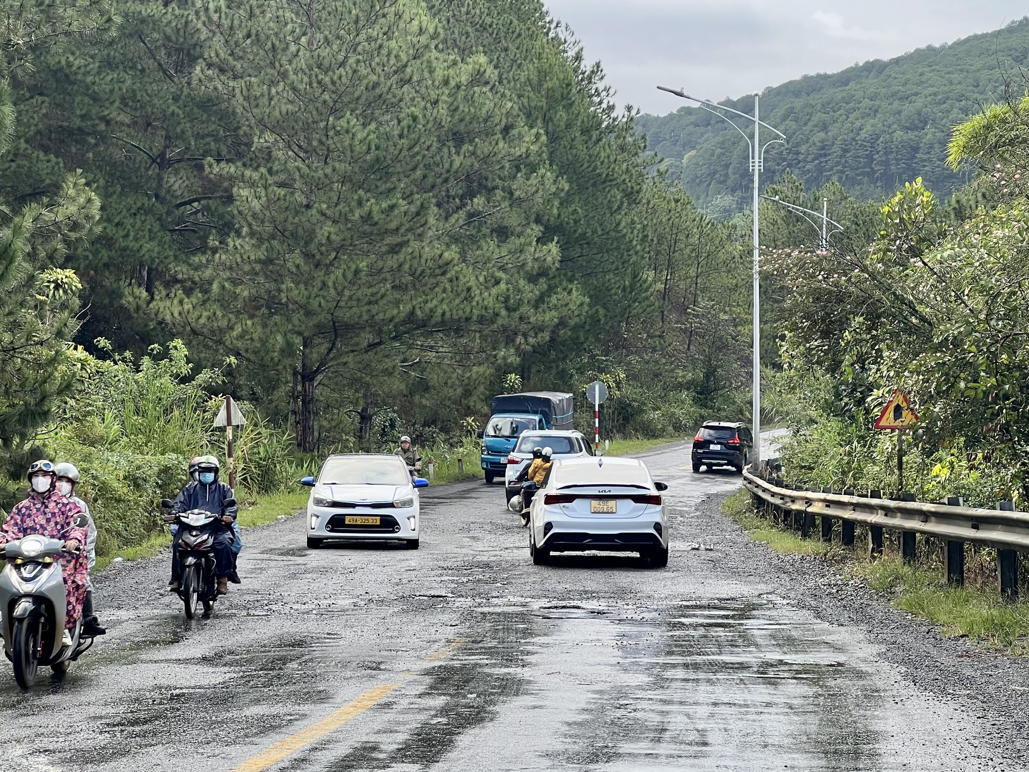 Đẩy nhanh tiến độ dự án nâng cấp đèo Mimosa và các cầu trên Quốc lộ 20 - Ảnh 5.