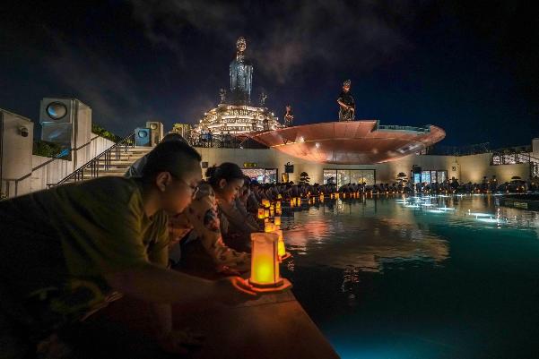 photo-1696245887797 photo-1696245887797