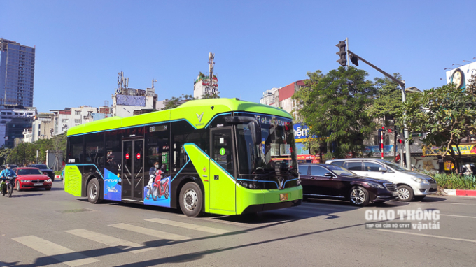 Nhiều trở lực cản bước phát triển kinh doanh vận tải "xanh" - Ảnh 2.