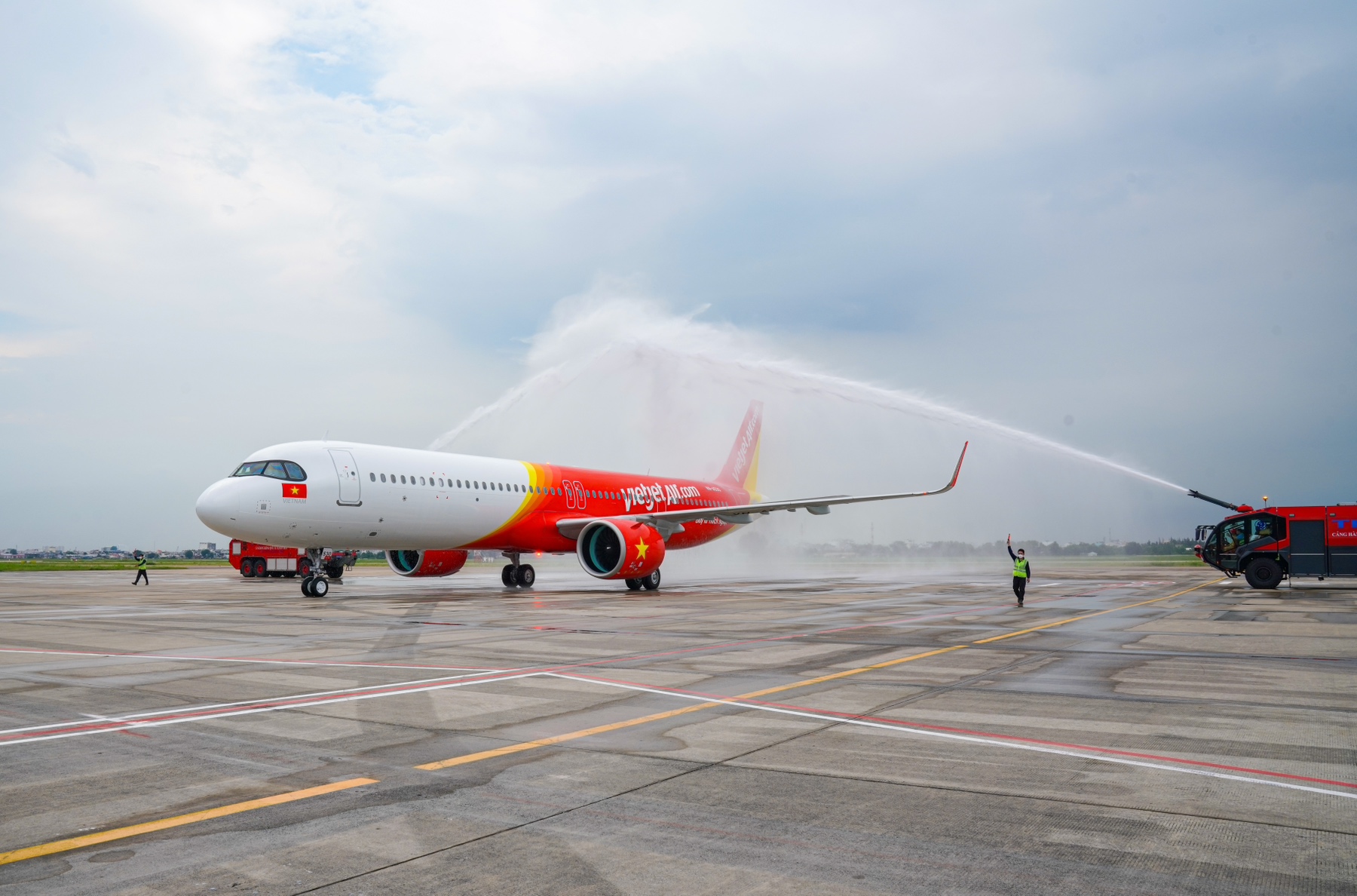 Vietjet chính thức đón tàu bay thứ 101 - Ảnh 2.