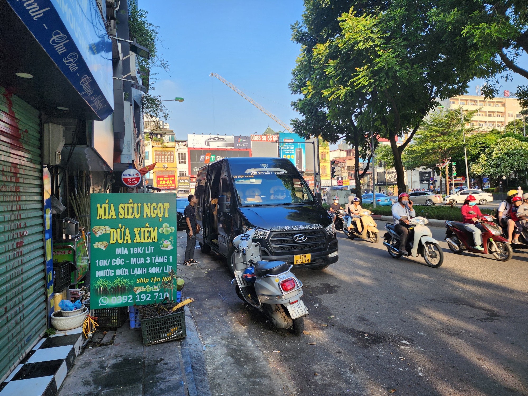 "Thuốc trị" xe hợp đồng trá hình tuyến cố định - Kỳ 2: Hết đường đối phó - Ảnh 3. "Thuốc trị" xe hợp đồng trá hình tuyến cố định - Kỳ 2: Hết đường đối phó - Ảnh 3.