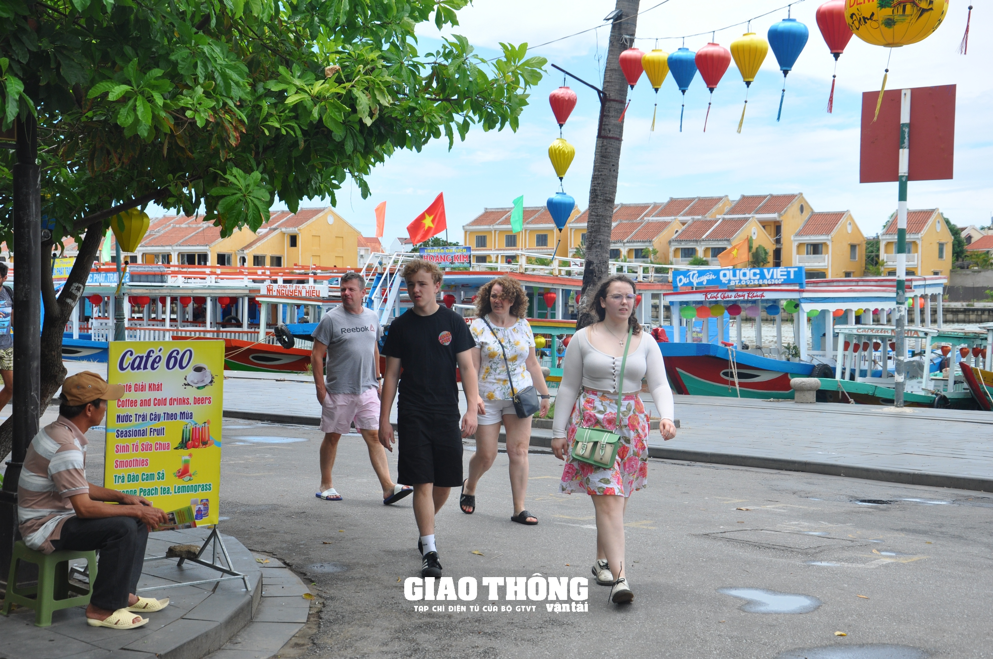 Du khách nói gì về giao thông, đi lại ở Hội An? - Ảnh 2.