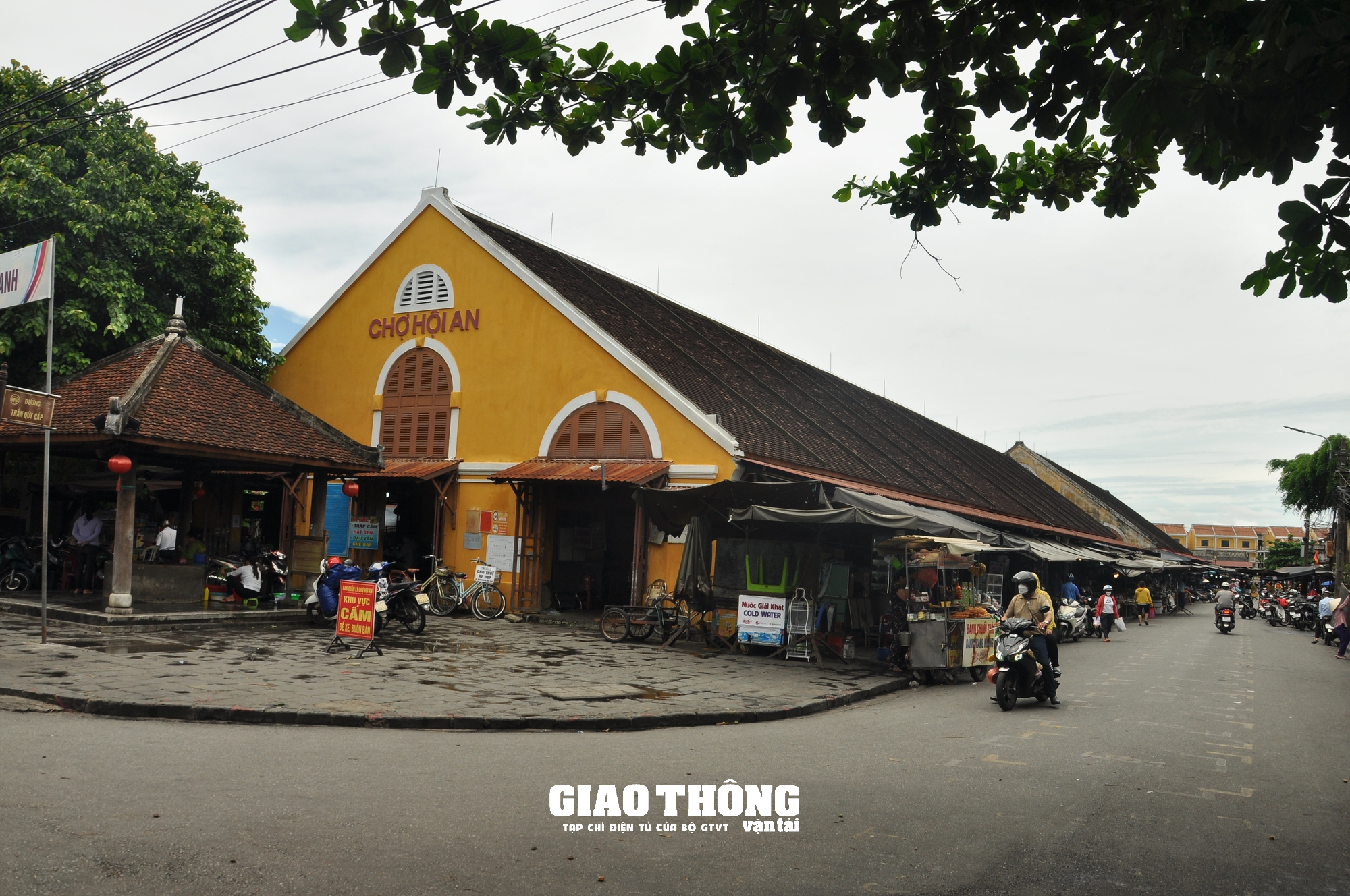 Du khách nói gì về giao thông, đi lại ở Hội An? - Ảnh 3.