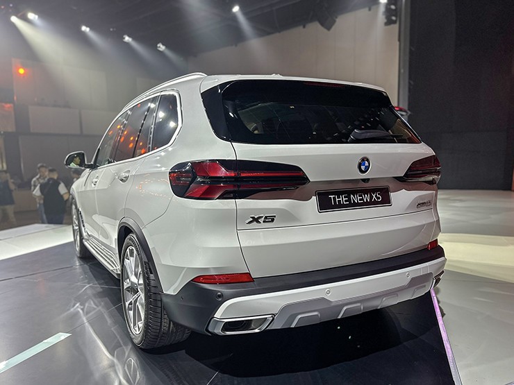 BMW X5 2024 và BMW XM có lợi thế gì với các đối thủ?- Ảnh 3.