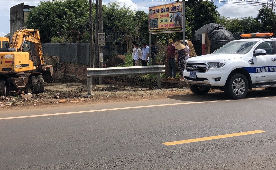 Ngăn chặn hành vi vi phạm hành lang an toàn đường Hồ Chí Minh qua Gia Lai- Ảnh 1.